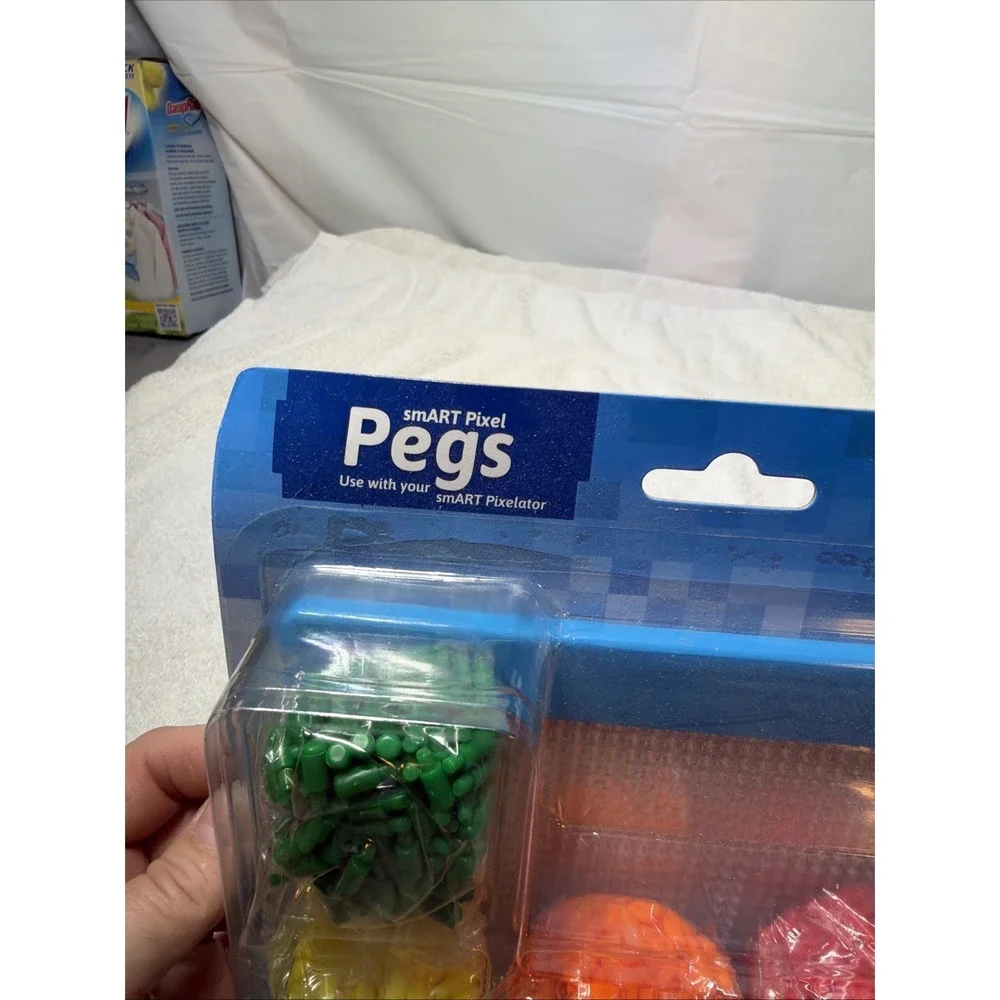 Smart Pixel Pegs - 2000 Pegs - 8 Colors - Smart Pixelator - New/Sealed
